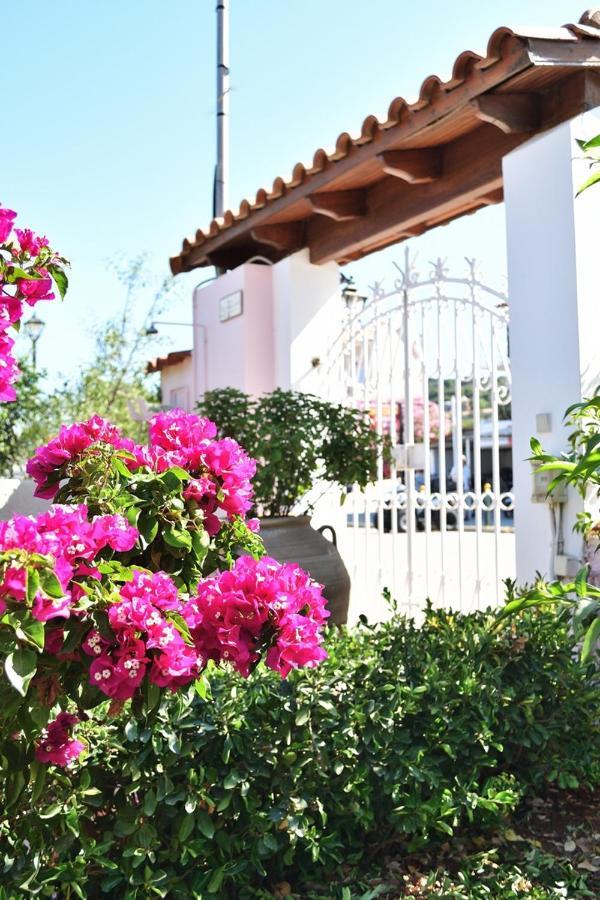 לאסי Tzivras Villa & Apartments מראה חיצוני תמונה