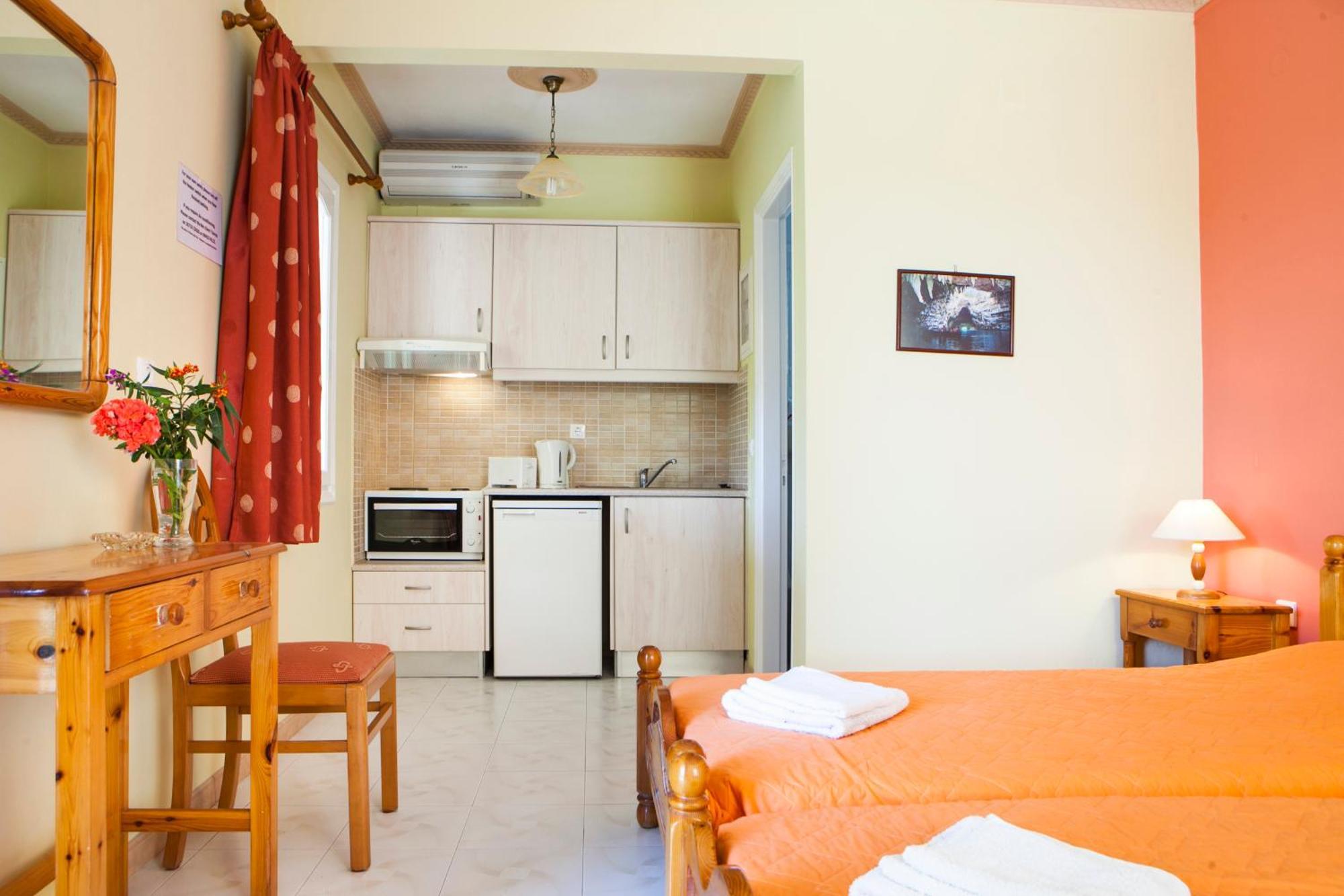 לאסי Tzivras Villa & Apartments חדר תמונה