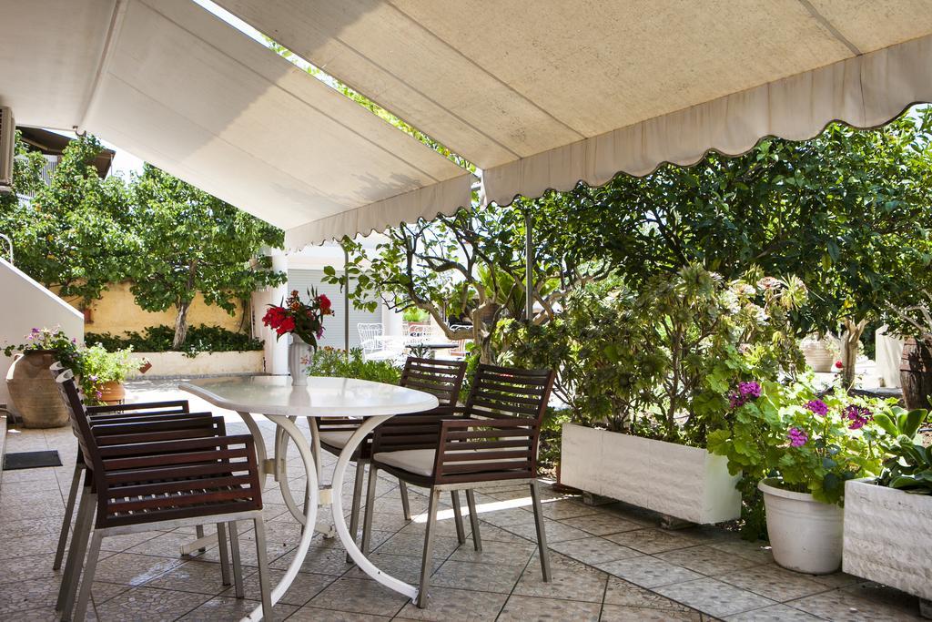 לאסי Tzivras Villa & Apartments מראה חיצוני תמונה